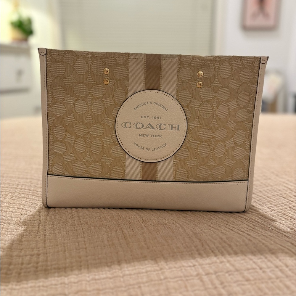 Coach Dempsey Tan and Cream Signature Tote - Picture 3 of 5